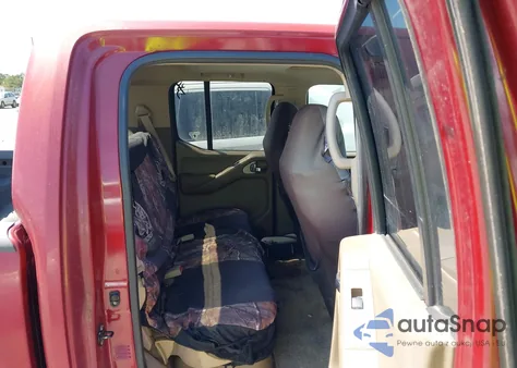 2006 Nissan Frontier Crew Cab Le/Se/Off Road из США, поврежденный, VIN 1N6AD07U66C404913